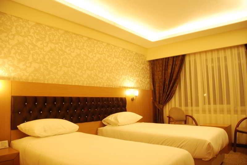 Soylu Hotel Bolu Esterno foto